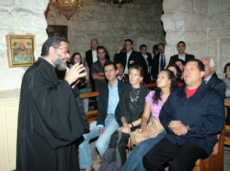το ζεύγος Άσσαντ και οΤσάβεσ στην ελληνορθόδοξη μονή Αγίας Θέκλας 2010