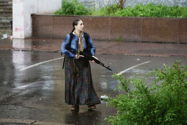 οπλισμένη γυναικα slaviansk